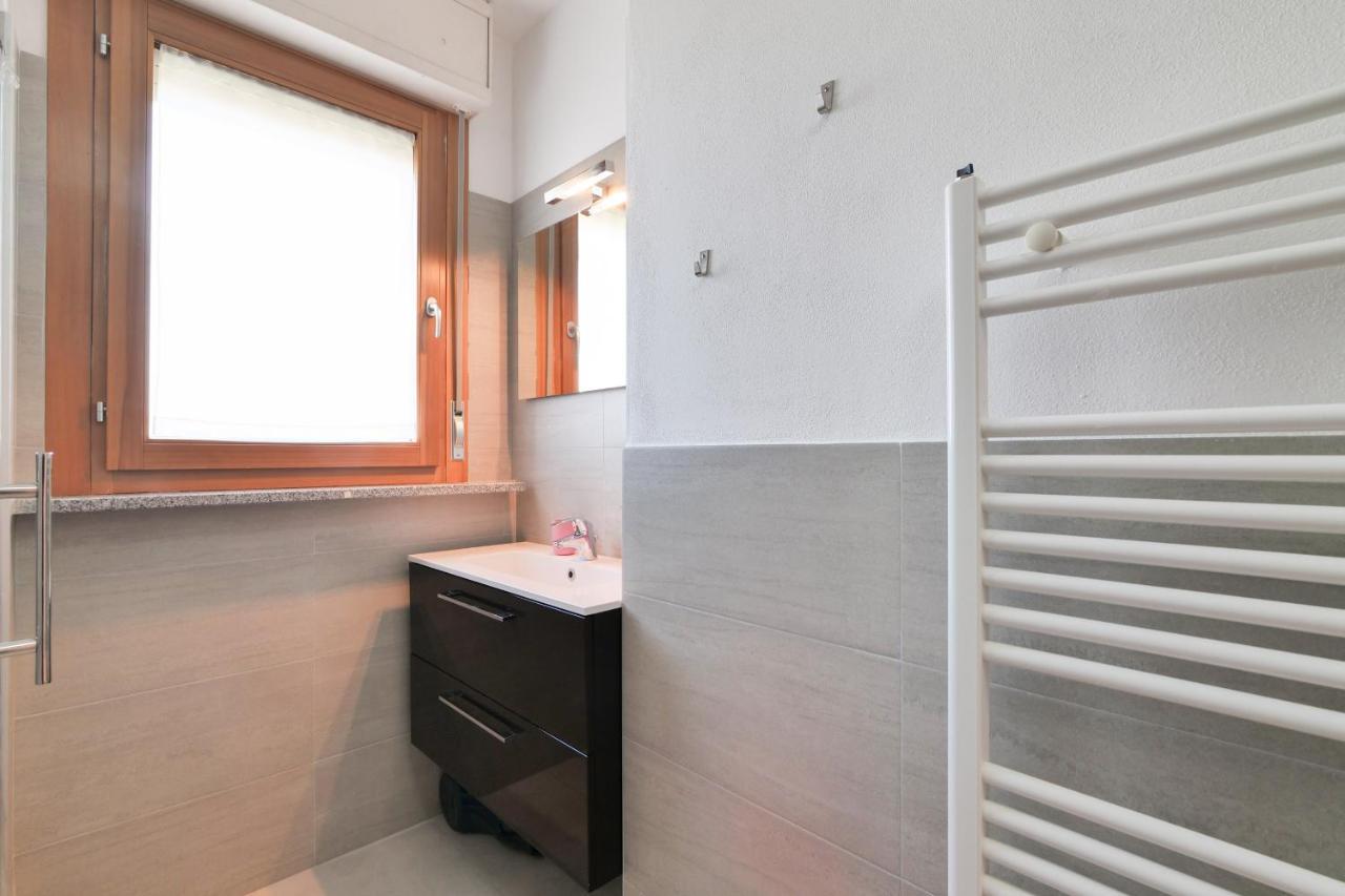 Primopiano - Caduti Missione Apartamento Milão Exterior foto