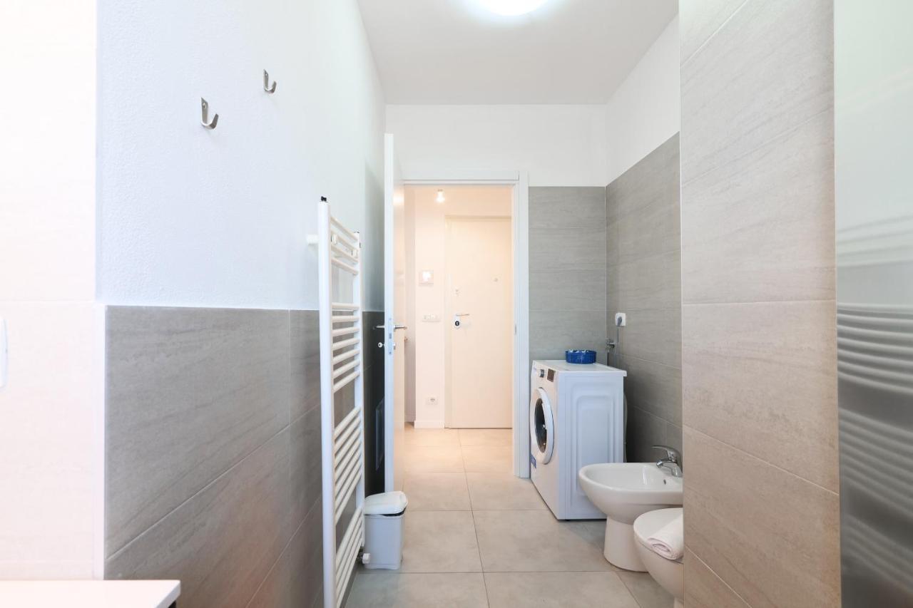 Primopiano - Caduti Missione Apartamento Milão Exterior foto
